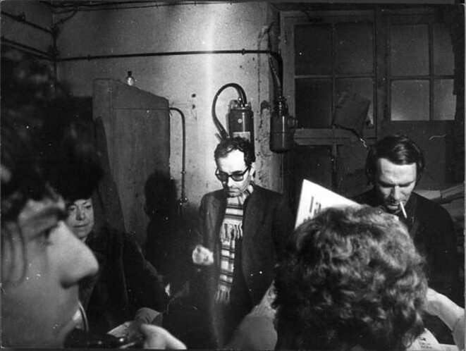 JL Godard à l'imprimerie de la Cause du Peuple (1970) © Gérard-Aimé JL Godard à l'imprimerie de la Cause du Peuple (1970) © Gérard-Aimé